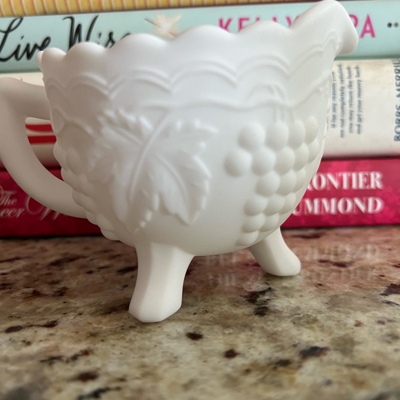 Vintage Imperial Glass Embossed Grape Pattern Milk Glass Sugar & Creamer Set - Picture 2 of 9